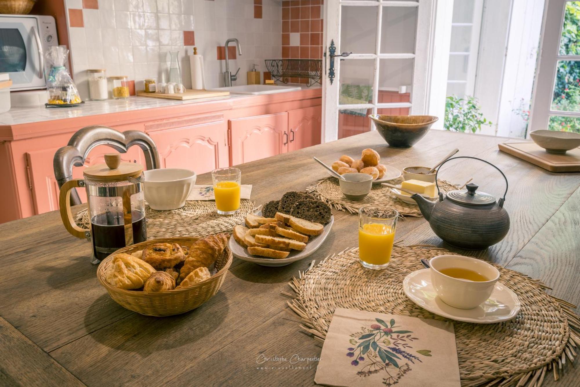 Hotel Le Prieure Sainte Croix à Loudun Extérieur photo