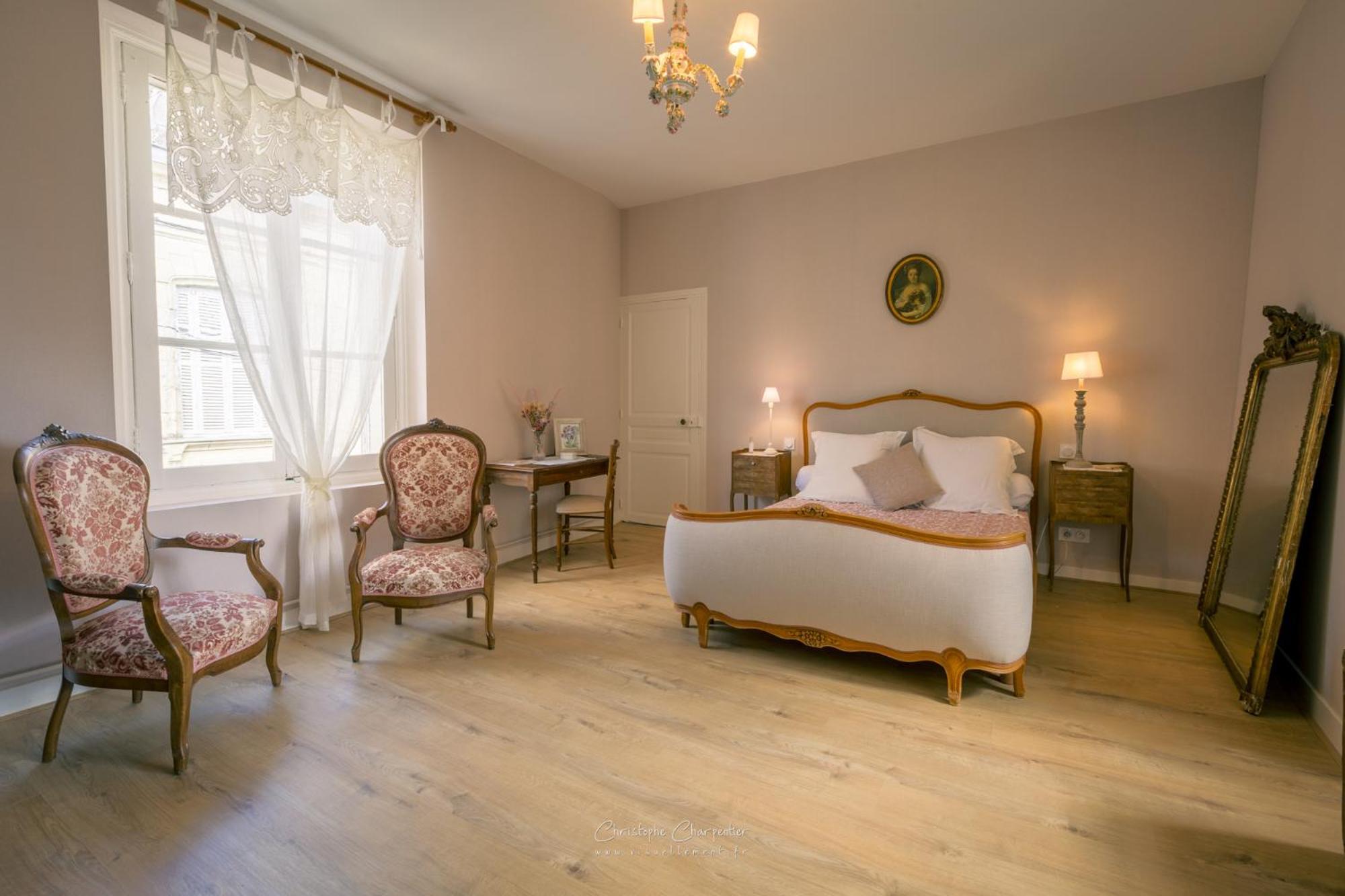 Hotel Le Prieure Sainte Croix à Loudun Extérieur photo